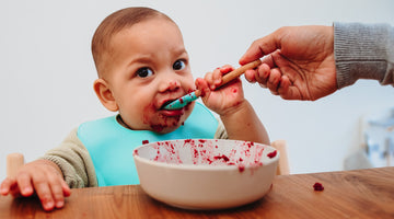 Kan ik vis, kip of vlees aan de babyvoeding van Mama Deli toevoegen?