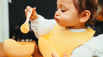 Voedingsschema voor een baby van 6 maanden - Mama Deli
