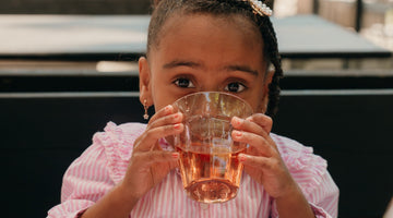 Vanaf wanneer mag een baby water drinken?